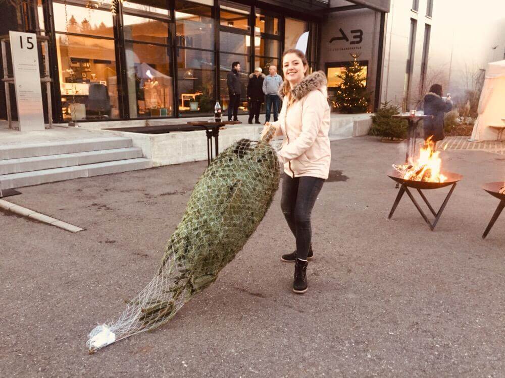 Wir schenken dir den Weihnachtsbaum!